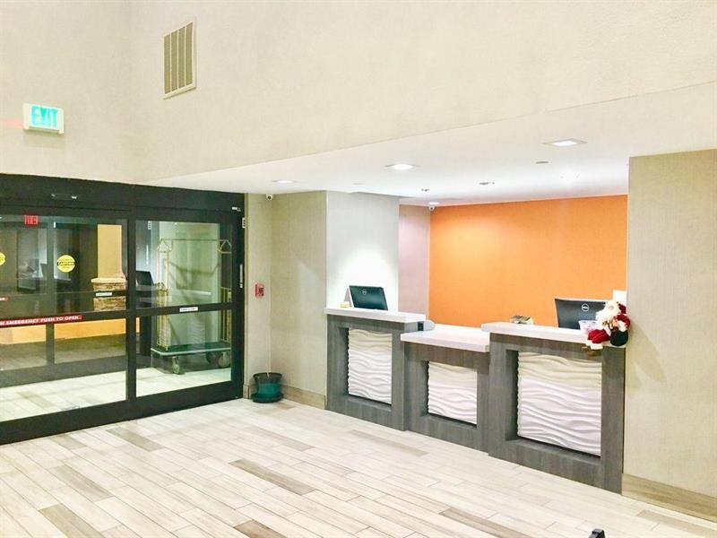 Surestay Plus Hotel By Best Western Tulsa East Ngoại thất bức ảnh