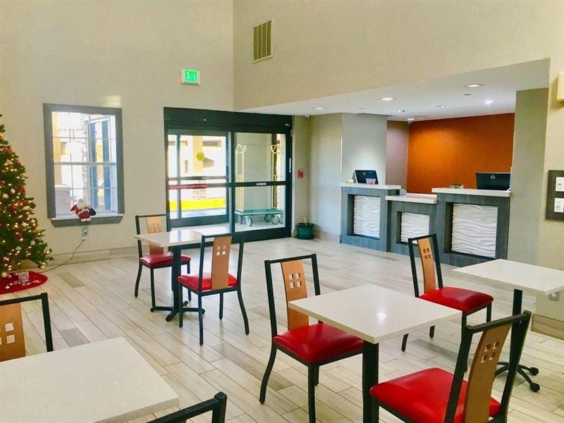 Surestay Plus Hotel By Best Western Tulsa East Ngoại thất bức ảnh